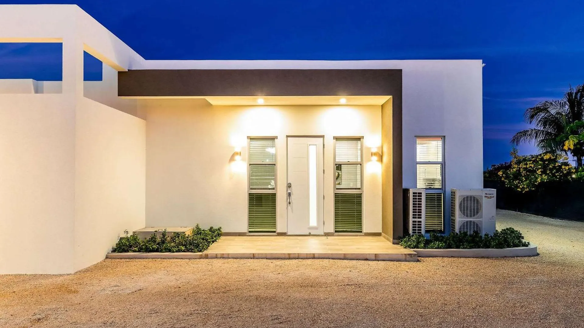 Stylish 1Br Villa Suite Shared Outdoor Amenities Long Bay Isole Turks  e Caicos