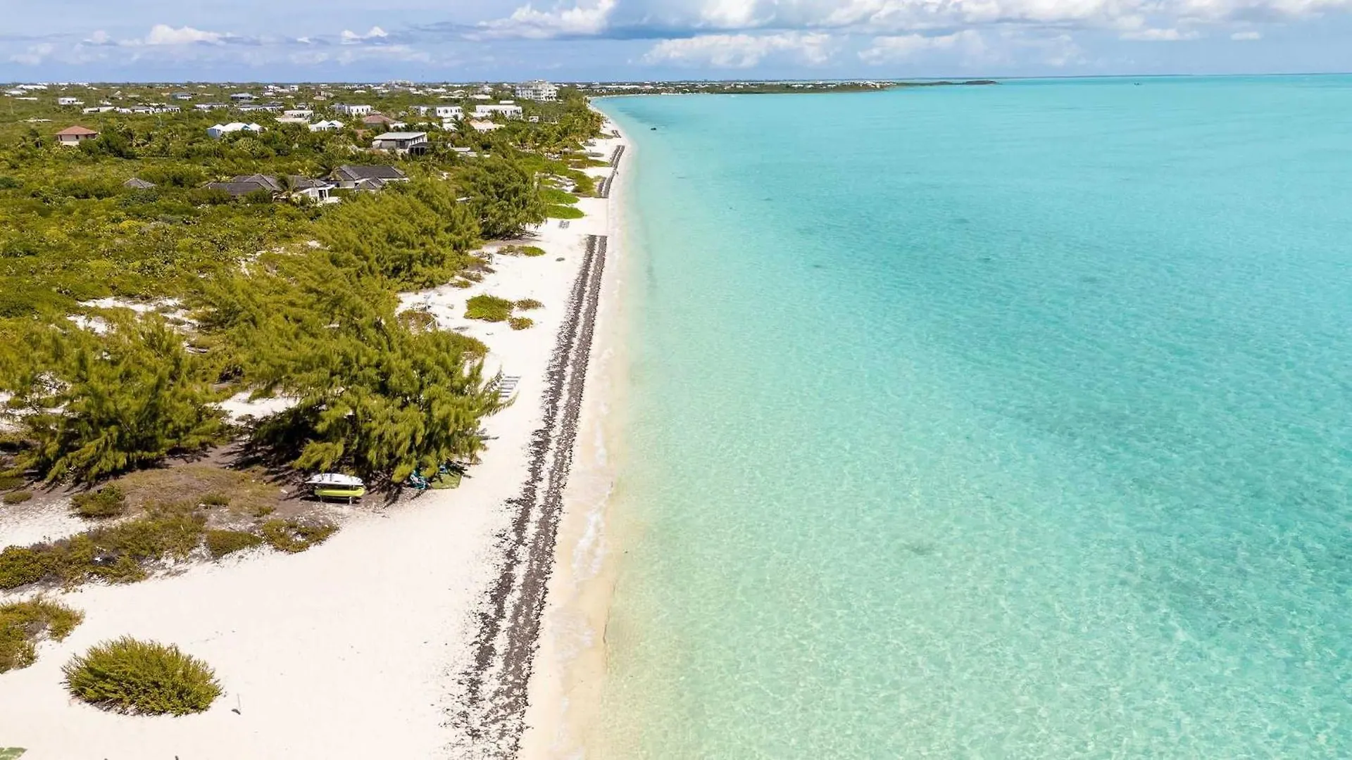 Stylish 1Br Villa Suite Shared Outdoor Amenities Long Bay